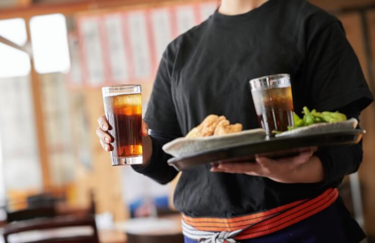 月間検索数が150%アップ、予約数が2倍に増加した飲食店のイメージ
